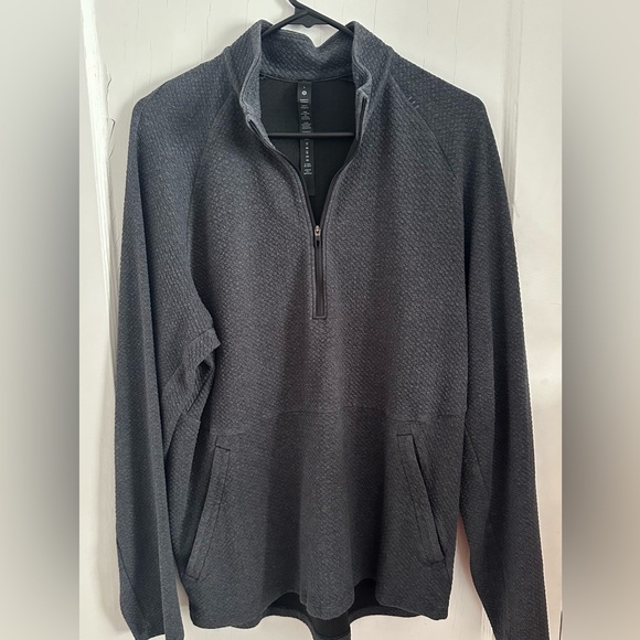 Like new, Lululemon men’s textured double-knit cotton half zip! - Picture 1 of 4